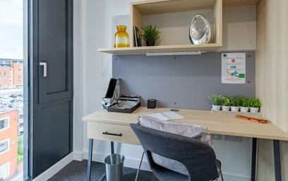 Alojamiento entero en residencia en 123 Huntingdon St, Nottingham NG1 3NG, United Kingdom, imagen 3 de 26