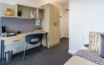Alojamiento entero en residencia en 123 Huntingdon St, Nottingham NG1 3NG, United Kingdom, imagen 4 de 26