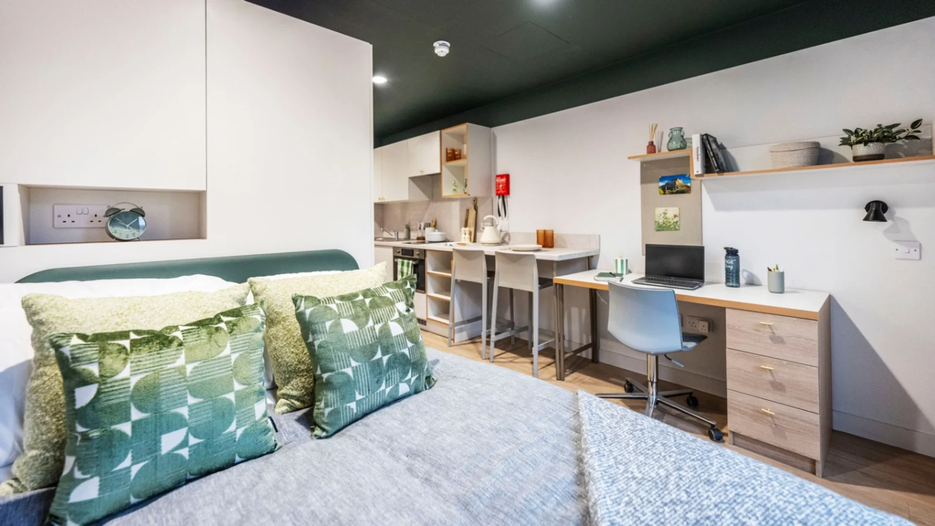 Convenient studio apartment for student living in
