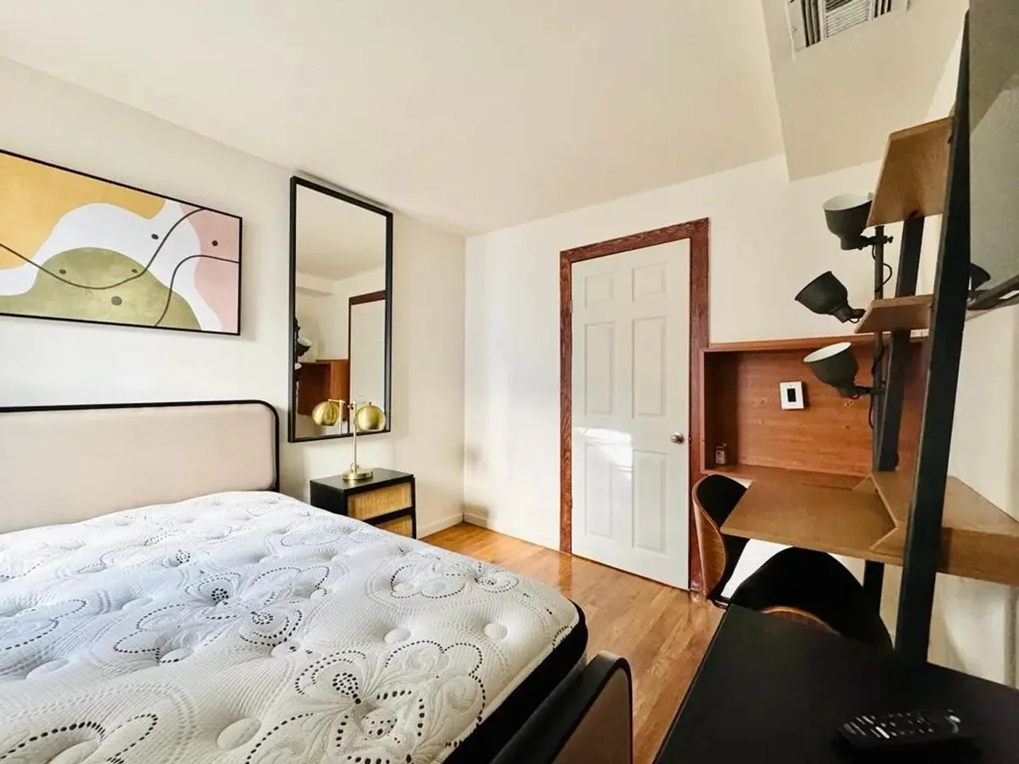 143 North 8th St,  1B, Williamsburg, Brooklyn, NY, 11249