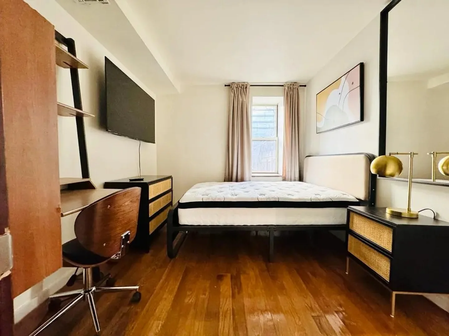 143 North 8th St,  1B, Williamsburg, Brooklyn, NY, 11249