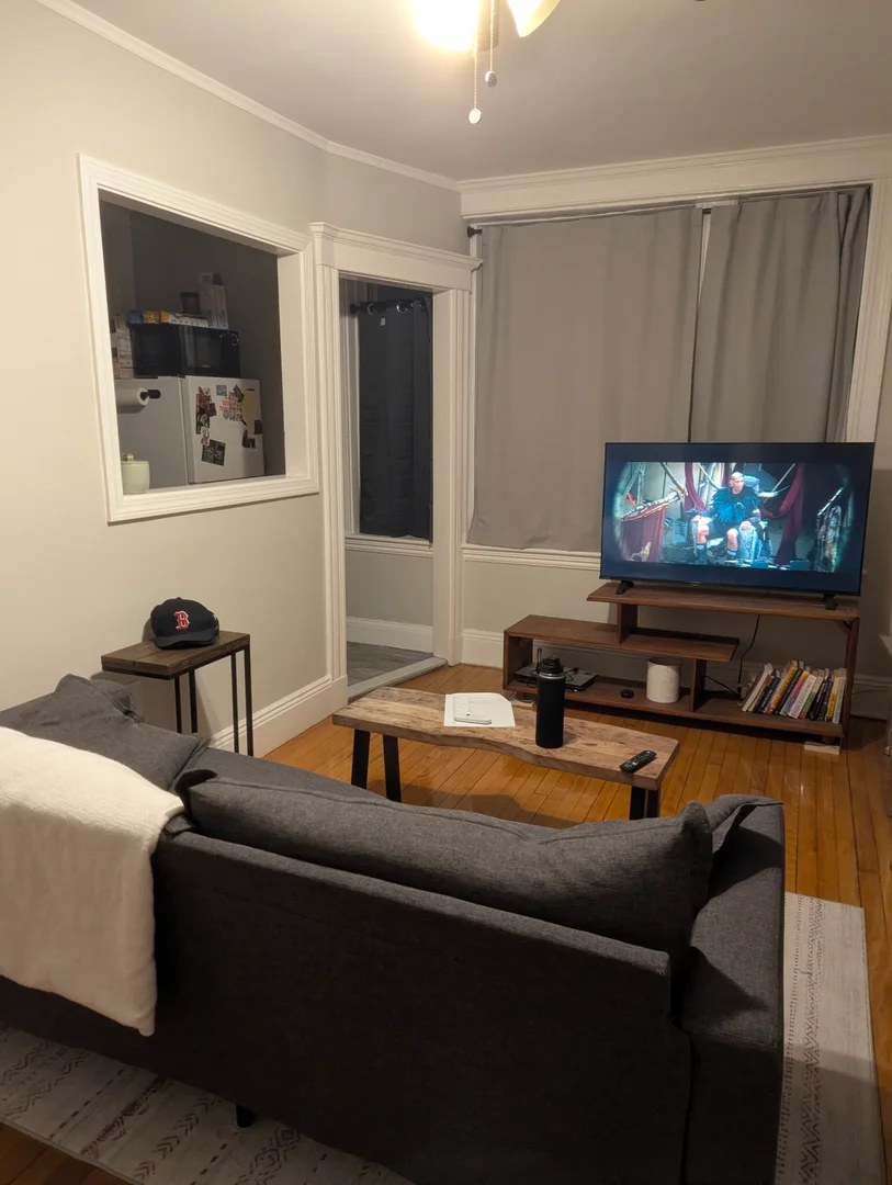 12, Farrington Ave., Unit 5, Allston, Boston, MA, 02134