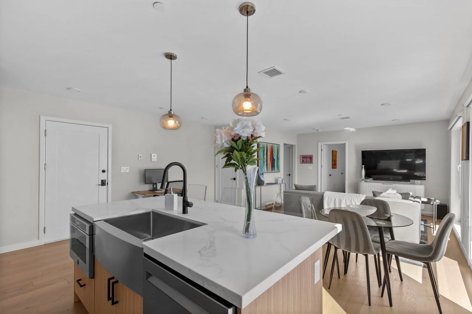 457, West Broadway, Unit 411, South Boston, Boston, MA, 02127