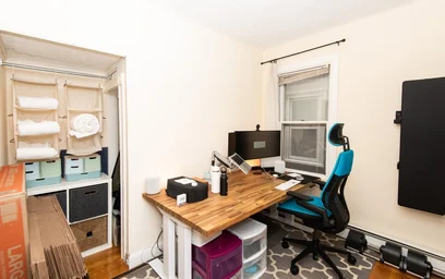 Gesamte Unterkunft im Wohnheim in der 19, Marcella St., Unit 1, Wellington, Cambridge, MA, 02141, bild 10 von 15
