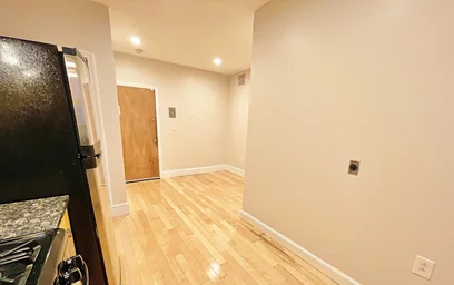 Appartamento intero in residence in 182, Cottage St., Unit 101, East Boston, Boston, MA, 02128, immagine 16 di 21