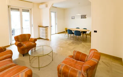 Chambre à louer avec lit double {area}