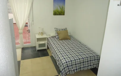 Privatzimmer in der Calle Maestro Priego López, Poniente Sur, bild 1 von 10