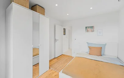 Chambre privée à Gotthardstraße, image 2 de 12