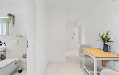 Private room at Elisabethstraße, image 4 of 8