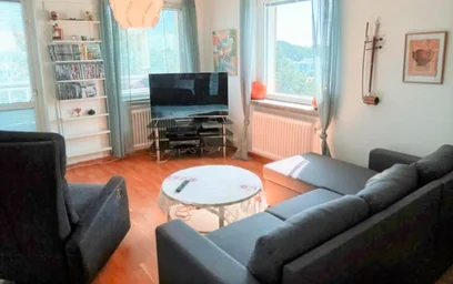 Logement situé dans le centre de {area}