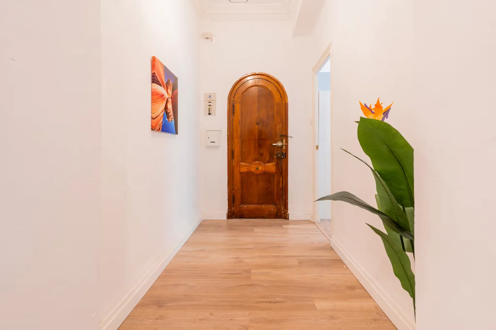 Quarto de estudante em  com área de estudo e instalações partilhadas