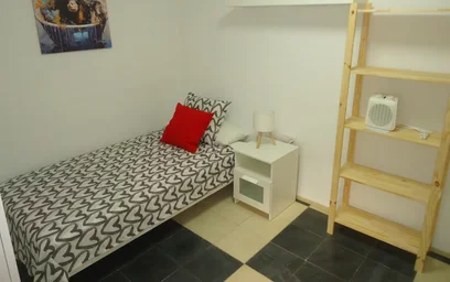 Quarto privado em Calle Maestro Priego López, Poniente Sur, imagem 1 de 10