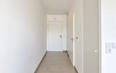 Dairenin tamamı konumu Avenue Montcalm, Hopital, 7 7 görüntüsü