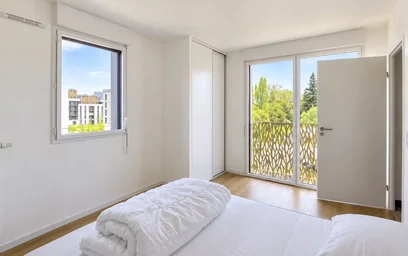 Dairenin tamamı konumu Avenue Montcalm, Hopital, 5 7 görüntüsü