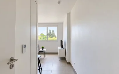Dairenin tamamı konumu Avenue Montcalm, Hopital, 6 7 görüntüsü