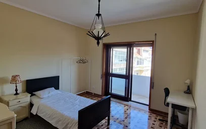 Chambre privée à Rua de Antero de Quental, Paranhos, image 1 de 10