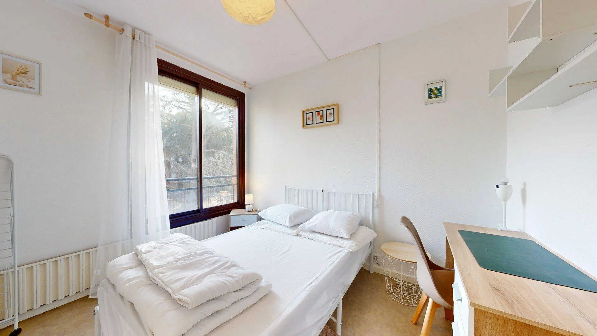 Habitación estudiantil económica cerca del campus en 
