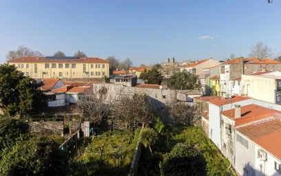 Całe miejsce Rua do Heroísmo, obraz 18 20