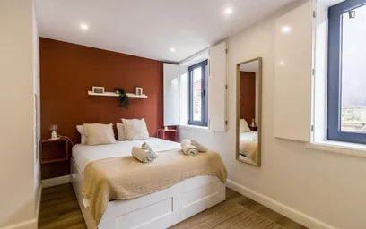 Appartement entièrement meublé à {area}