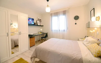 Quarto privado em Ramón y Cajal Etorb., 48014 Bilbo, Bizkaia, Spain, imagem 1 de 19