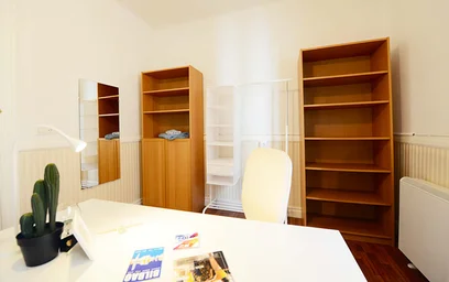 Quarto privado em Zabalbide Kalea, 48006 Bilbo, Bizkaia, Spain, imagem 3 de 21