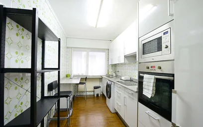 Quarto privado em Aita Esteban Pernet Kalea, 48004 Bilbo, Bizkaia, Spain, imagem 15 de 24