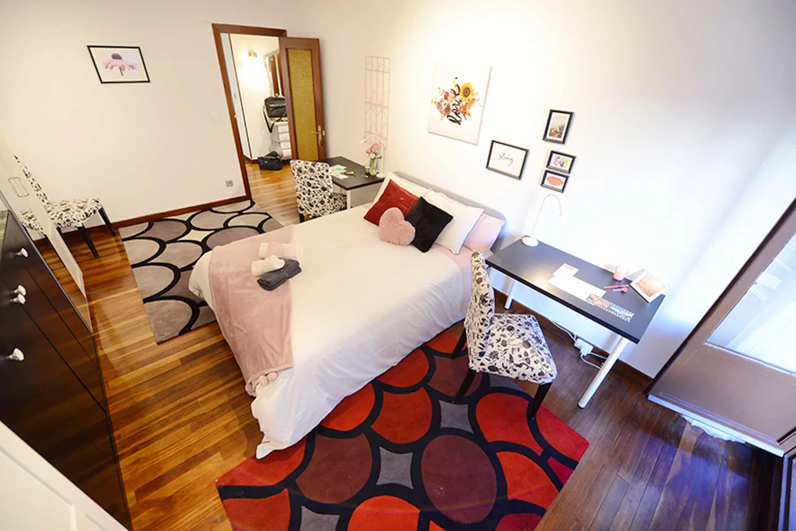 Quarto de estudante económico com localização conveniente em