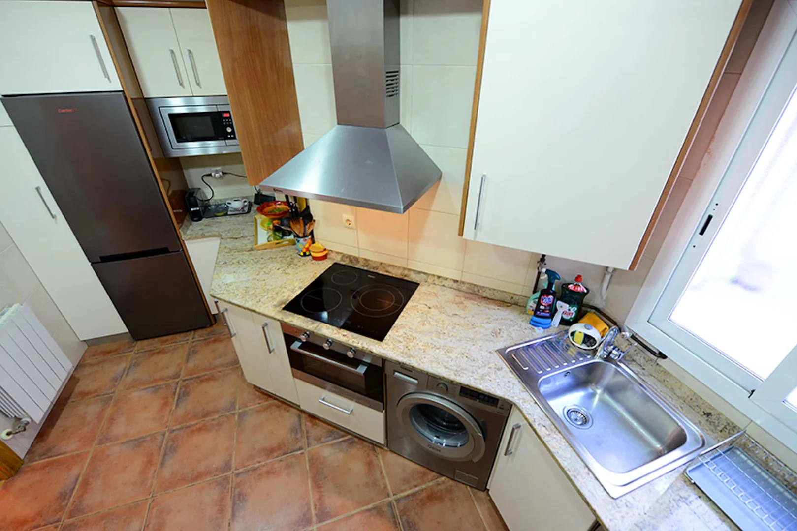 Quarto amigo do estudante em  com comodidades modernas