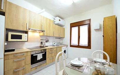 Quarto privado em Zabalbide Kalea, 48006 Bilbo, Bizkaia, Spain, imagem 13 de 21