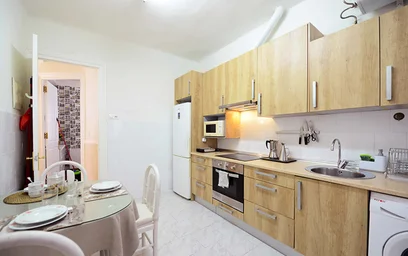 Quarto privado em Zabalbide Kalea, 48006 Bilbo, Bizkaia, Spain, imagem 12 de 21