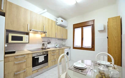 Quarto privado em Zabalbide Kalea, 48006 Bilbo, Bizkaia, Spain, imagem 13 de 20