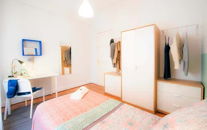 Stanza privata in García Rivero Maisuaren Kalea, 48009 Bilbo, Bizkaia, Spain, immagine 4 di 22