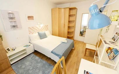 Quarto privado em Calixto Diez K., 48012 Bilbo, Bizkaia, Spain, imagem 22 de 23