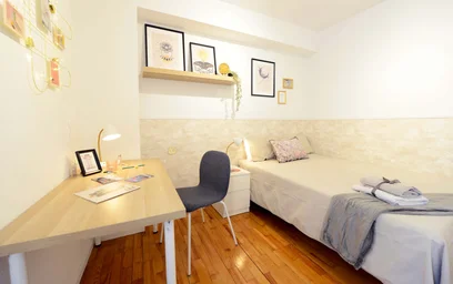 Quarto privado em 48006 Bilbao, Biscay, Spain, imagem 18 de 22
