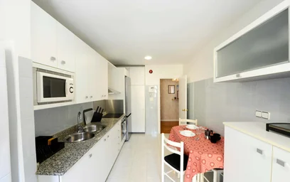 Quarto privado em 48006 Bilbao, Biscay, Spain, imagem 18 de 22
