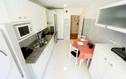 Quarto privado em 48006 Bilbao, Biscay, Spain, imagem 8 de 22