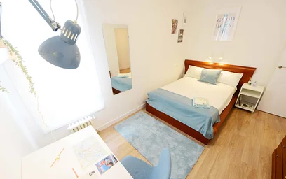 Quarto privado em Calixto Diez K., 48012 Bilbo, Bizkaia, Spain, imagem 6 de 20