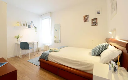 Quarto privado em Calixto Diez K., 48012 Bilbo, Bizkaia, Spain, imagem 17 de 20