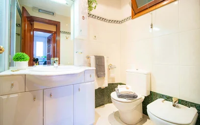 Quarto privado em Elexabarri Kalea, 48002 Bilbo, Bizkaia, Spain, imagem 3 de 16