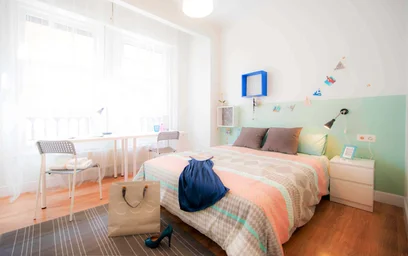 Stanza privata in García Rivero Maisuaren Kalea, 48009 Bilbo, Bizkaia, Spain, immagine 17 di 26