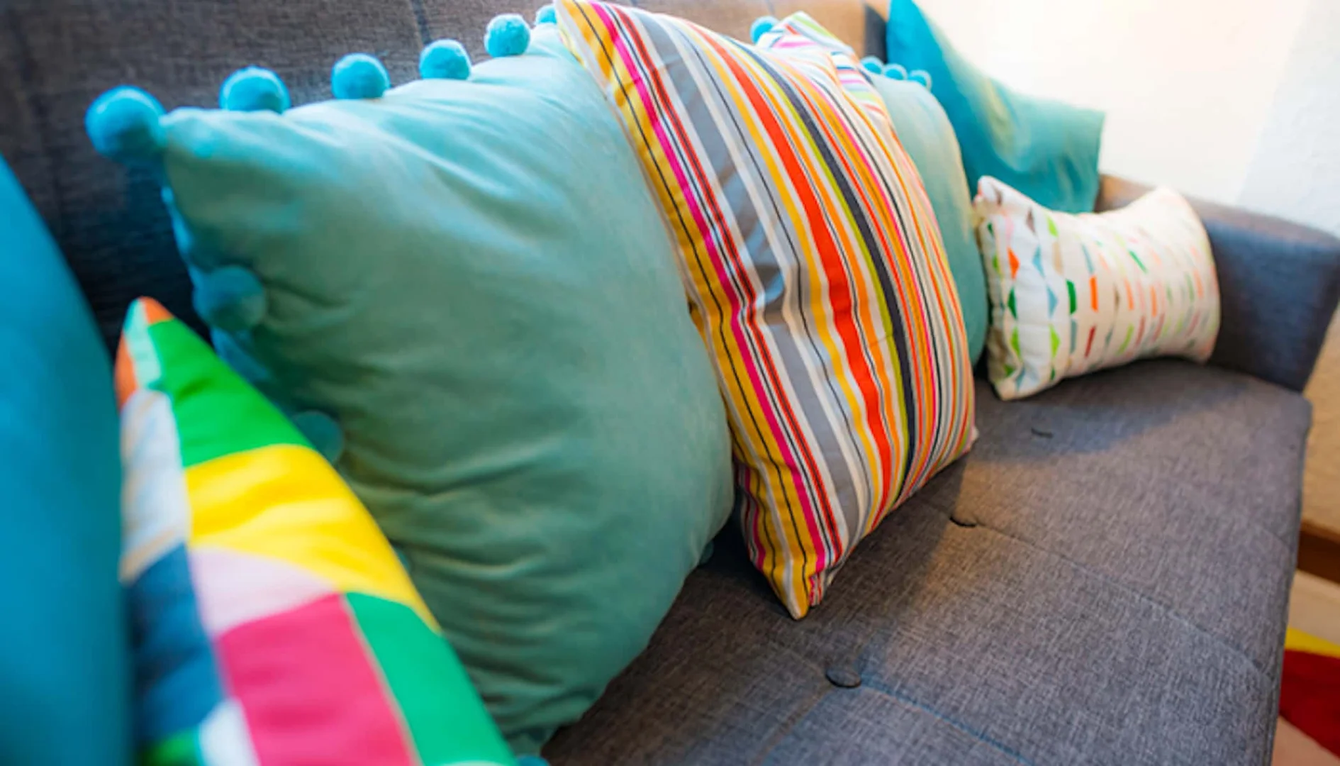 Quarto para alugar em apartamento de estudantes em , totalmente mobilado