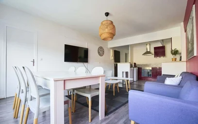 Private room at 1 Rue Cardinal Suhard, 51100 Reims, France, image 9 of 15