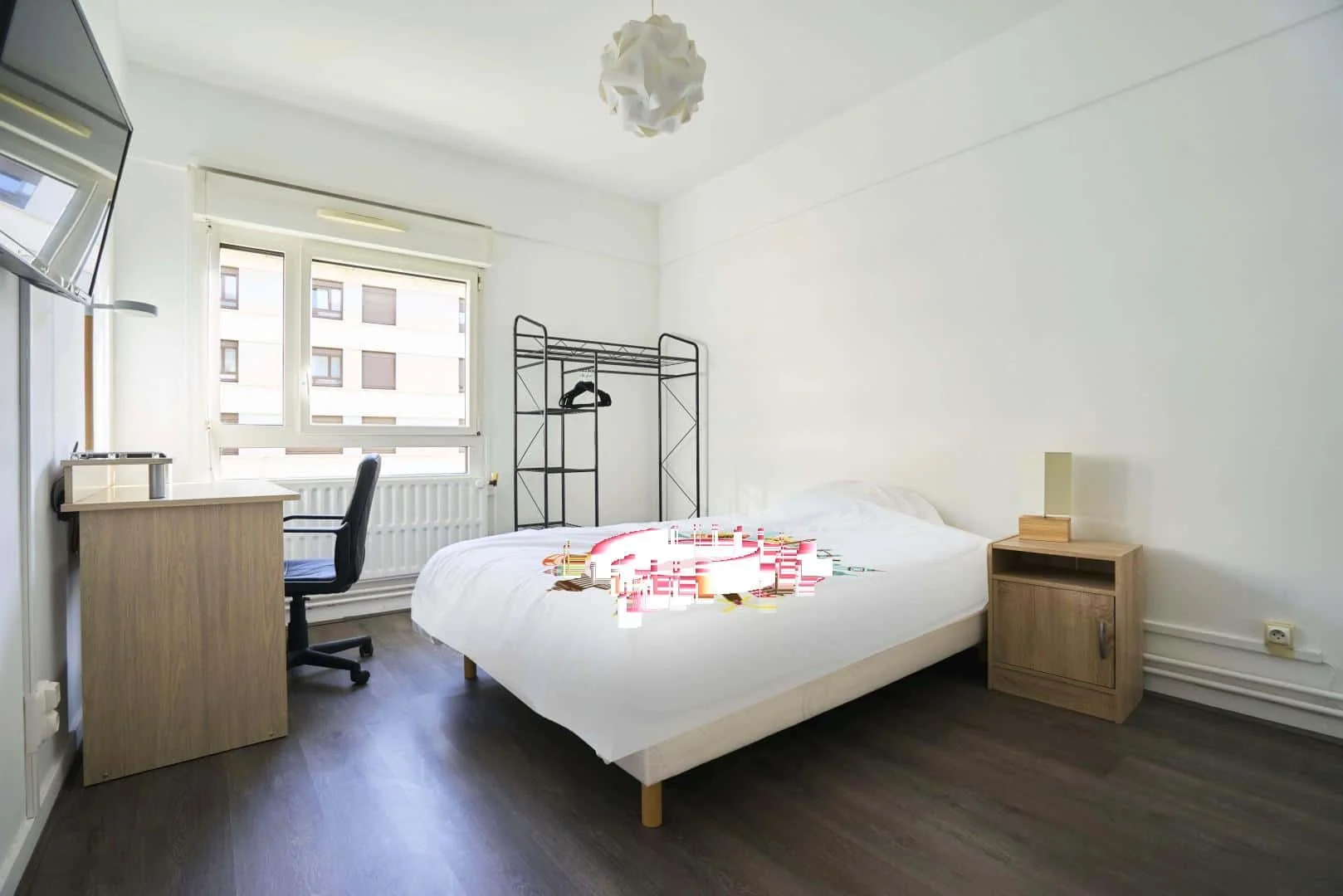Economical student room with convenient location in 