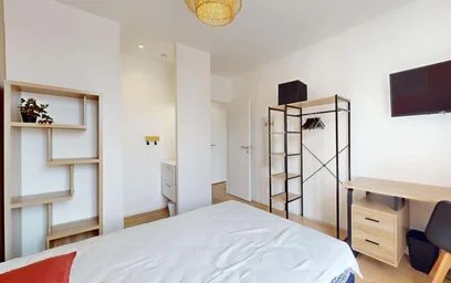 Habitación privada en 1 Rue Vauban, 54000 Nancy, France, imagen 7 de 19
