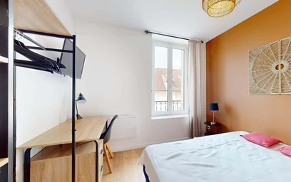 Habitación privada en 1 Rue Vauban, 54000 Nancy, France, imagen 1 de 19