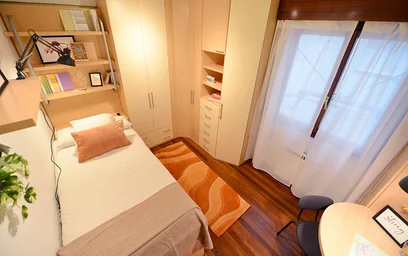 Quarto privado em Fika Kalea, 48006 Bilbo, Bizkaia, Spain, imagem 2 de 22