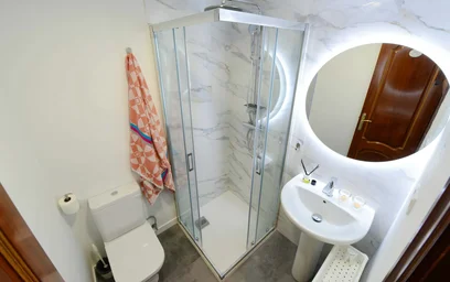 Quarto privado em Fika Kalea, 48006 Bilbo, Bizkaia, Spain, imagem 12 de 21