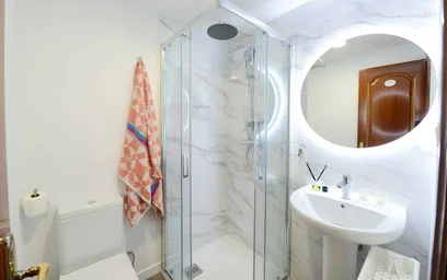 Quarto privado em Fika Kalea, 48006 Bilbo, Bizkaia, Spain, imagem 11 de 21