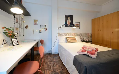 Quarto privado em Ramón y Cajal Etorb., 48014 Bilbo, Bizkaia, Spain, imagem 5 de 19
