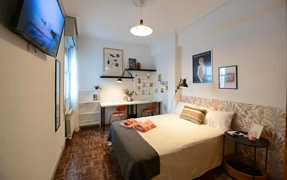 Quarto privado em Ramón y Cajal Etorb., 48014 Bilbo, Bizkaia, Spain, imagem 3 de 19